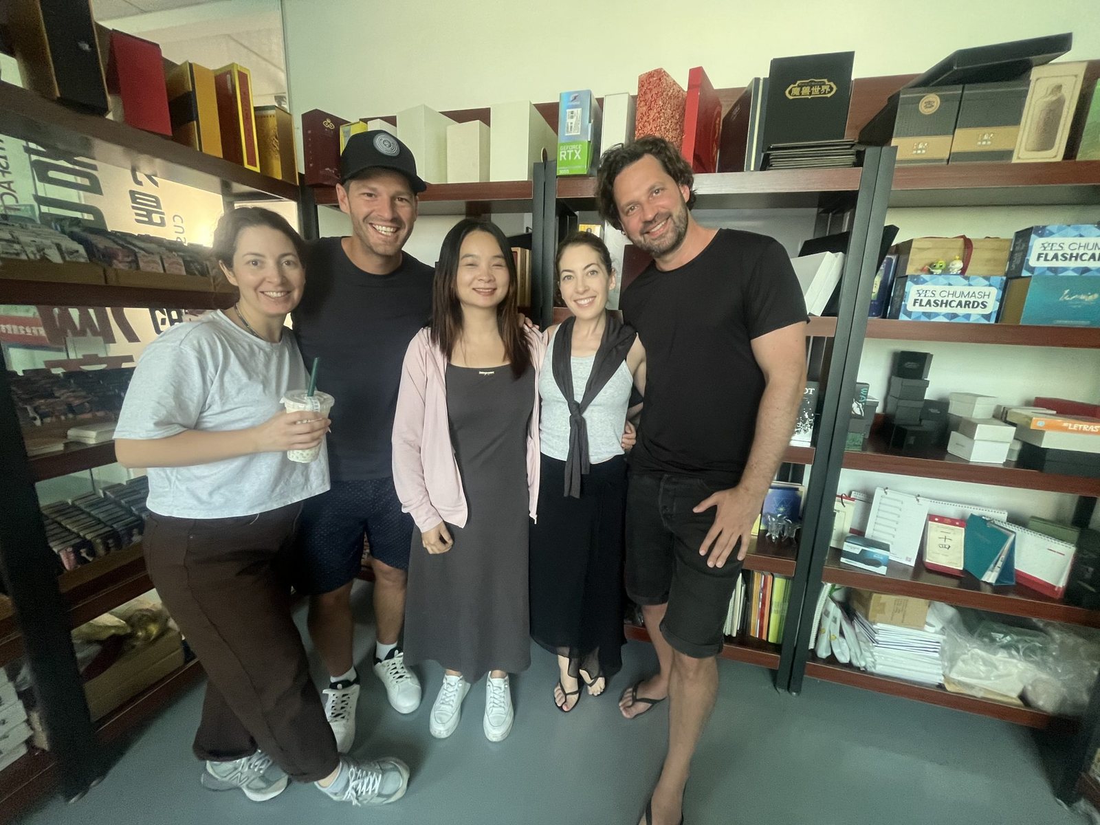 Overseas buyers visiting the Vlikestar showroom in Shenzhen